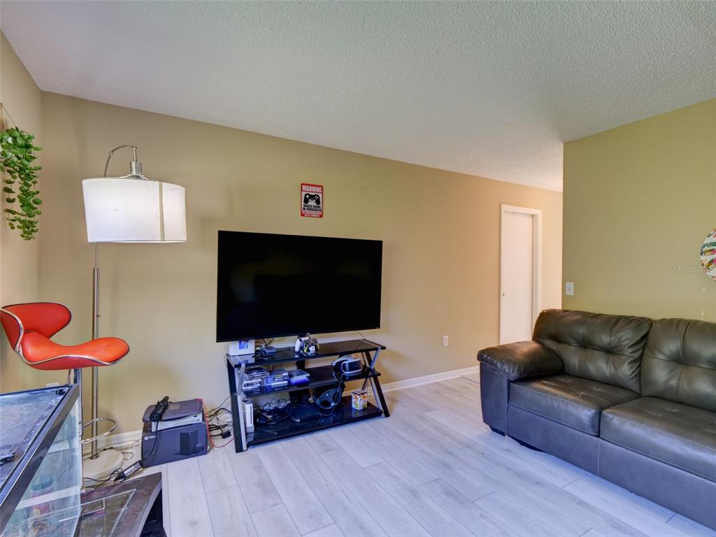 121 West Fiesta Key Loop DeLand, FL 32720 - Photo 20 of 41