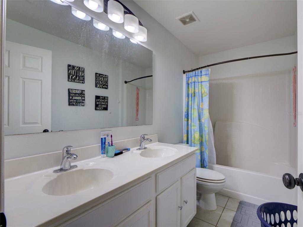 121 West Fiesta Key Loop DeLand, FL 32720 - Photo 28 of 41