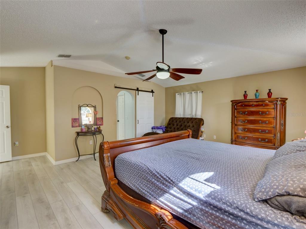 121 West Fiesta Key Loop DeLand, FL 32720 - Photo 30 of 41