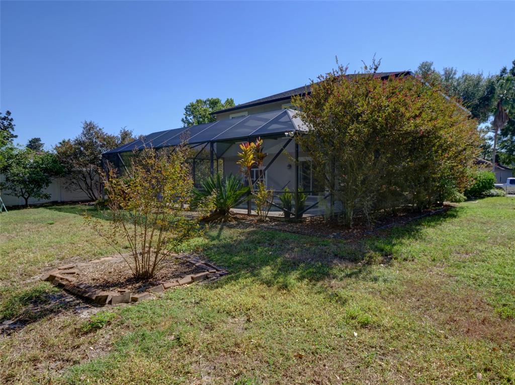 121 West Fiesta Key Loop DeLand, FL 32720 - Photo 38 of 41