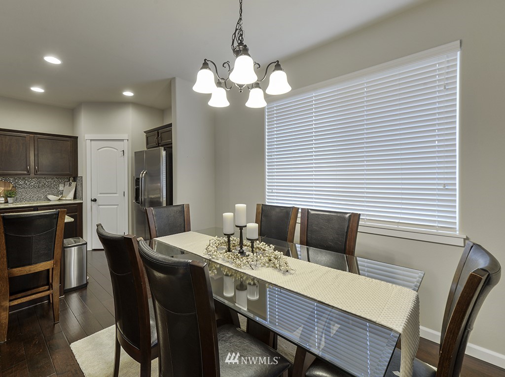 1735 Queen Court Northeast Renton, WA 98056 - Photo 11 of 25 Gallery Image 11