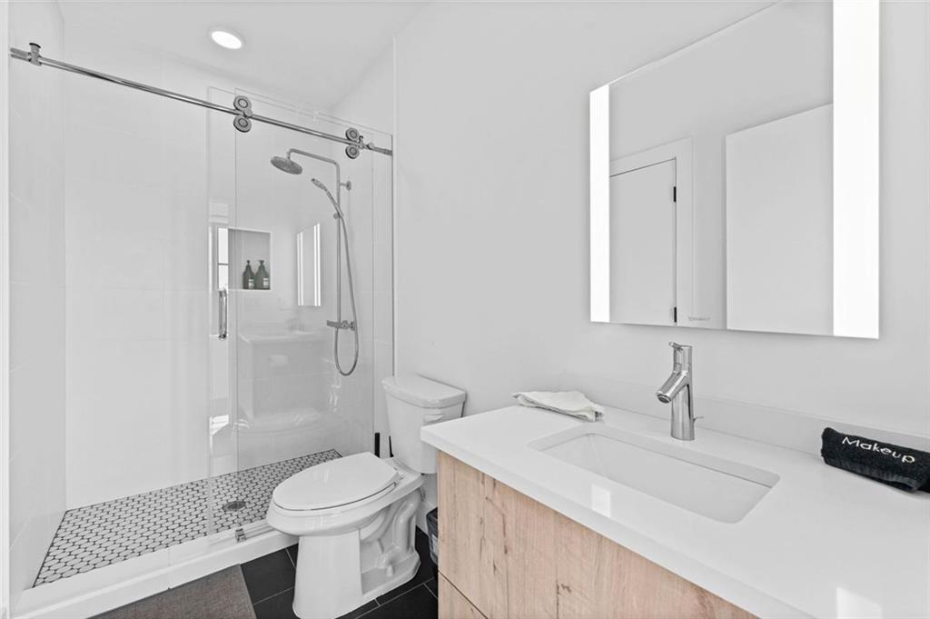 346 Peters Street Southwest, Unit 301 Atlanta, GA 30313 - Photo 28 of 44 Gallery Image 28
