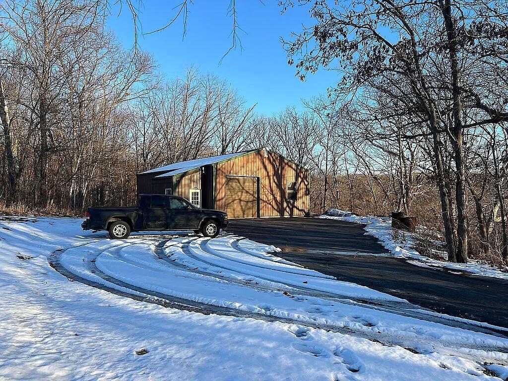 675 East County Road 1180 Sutter, IL 62379 - Photo 20 of 22