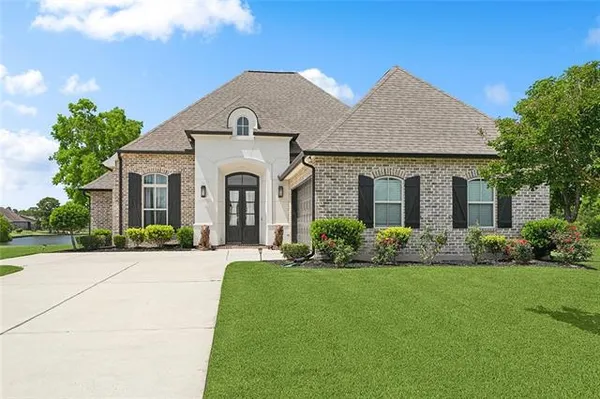 $525,000 | 317 East Augusta Lane, Slidell, LA 70458