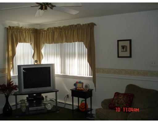 88 Grattan Street Fall River, MA 02721 - Photo 6 of 9