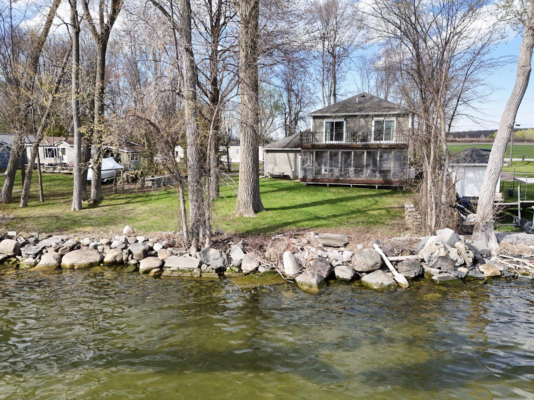 23 Mud Point South Alburgh, VT 05440 - Photo 3 of 57