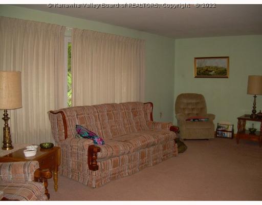 7286 Charleston Road Walton, WV 25286 - Photo 3 of 8 Living Room.