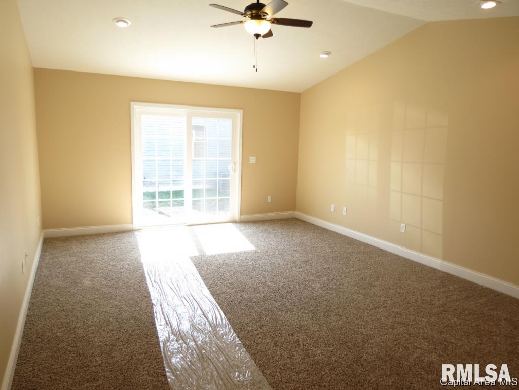 632 Racastle Road Chatham, IL 62629 - Photo 7 of 14 Gallery Image 7