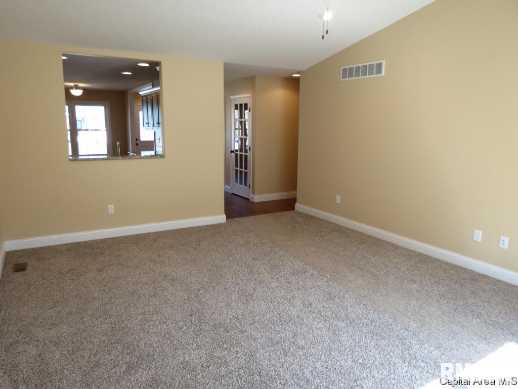 632 Racastle Road Chatham, IL 62629 - Photo 8 of 14 Gallery Image 8