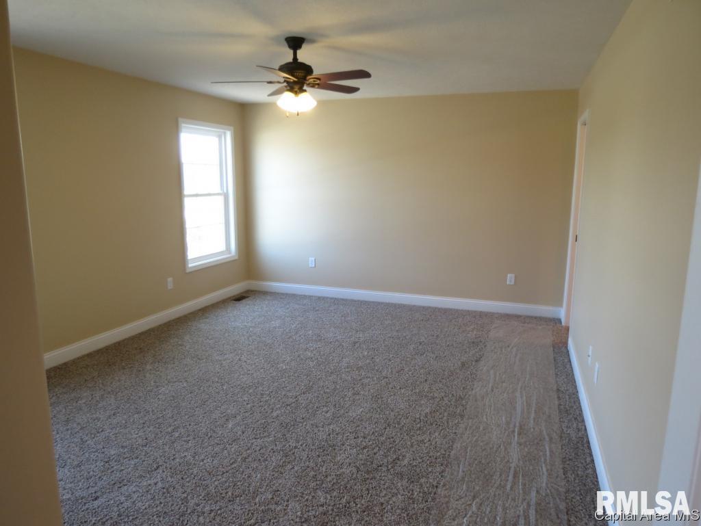 632 Racastle Road Chatham, IL 62629 - Photo 9 of 14 Gallery Image 9