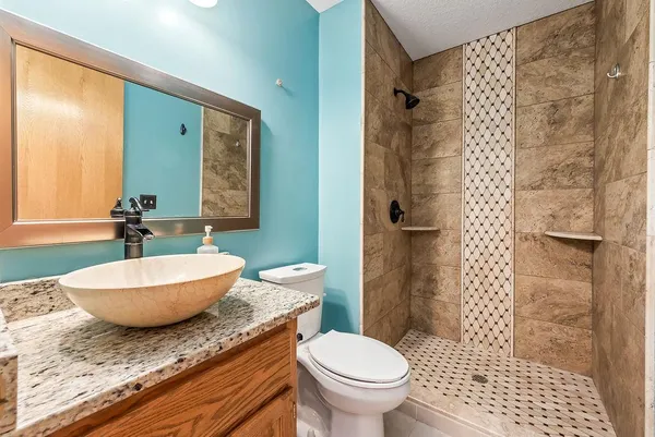 $515,000 | 12587 Goodhue Street Northeast, Blaine, MN 55449