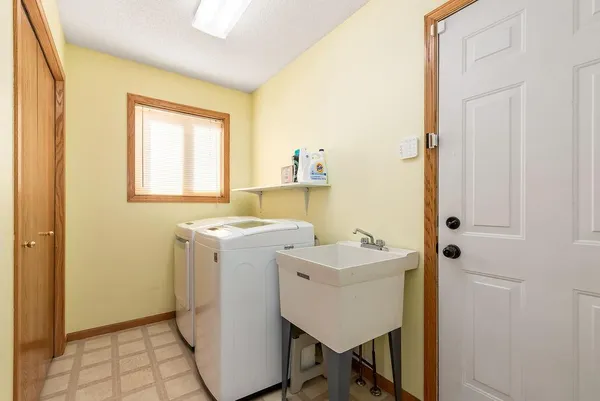 $515,000 | 12587 Goodhue Street Northeast, Blaine, MN 55449