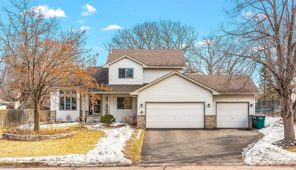 $515,000 | 12587 Goodhue Street Northeast, Blaine, MN 55449