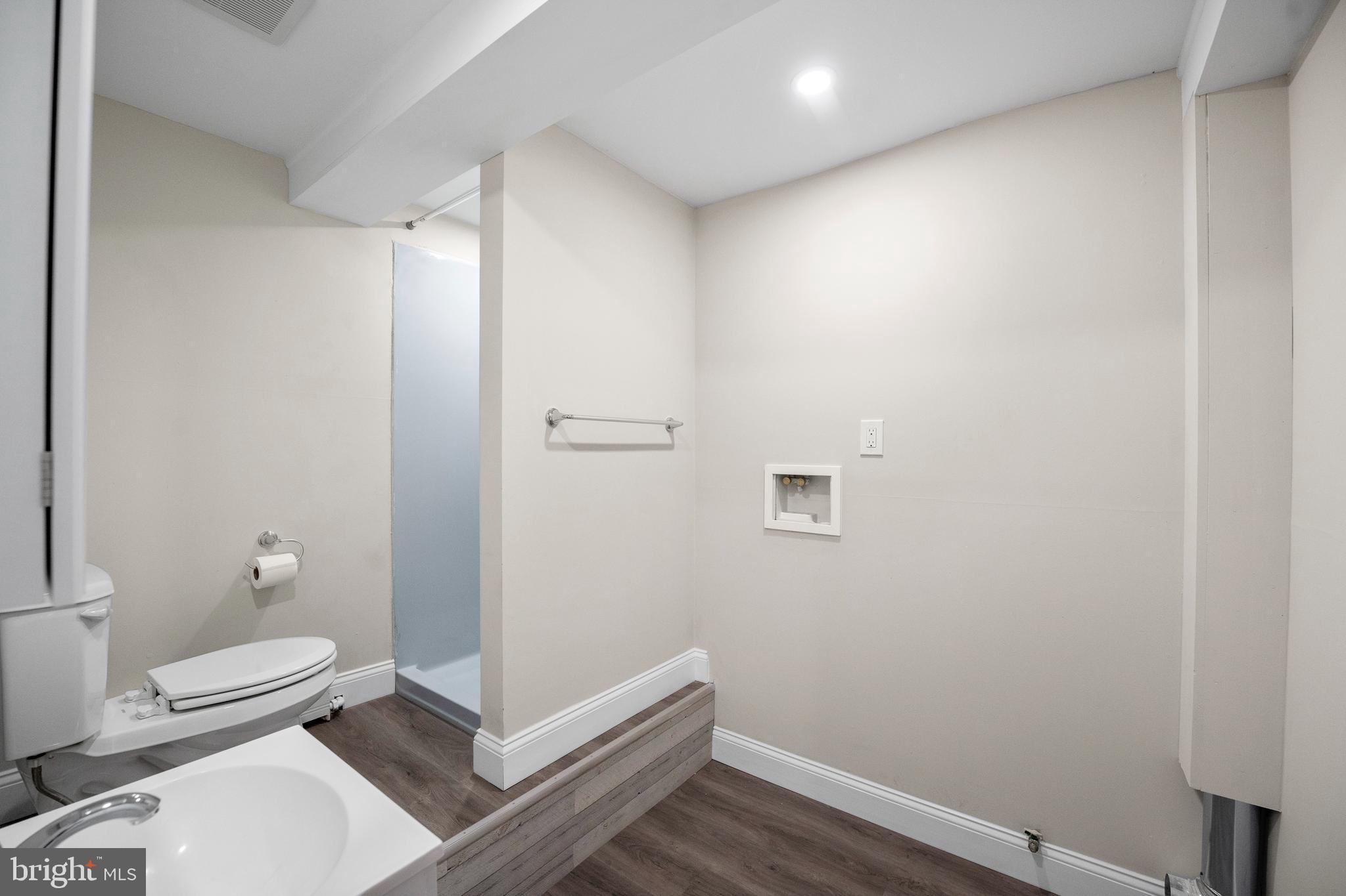 7027 Radbourne Road Upper Darby, PA 19082 - Photo 31 of 36