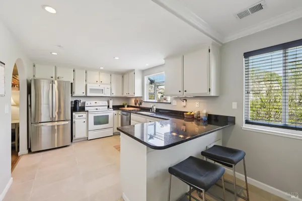 $629,000 | 6 Acorn Circle, Petaluma, CA 94952