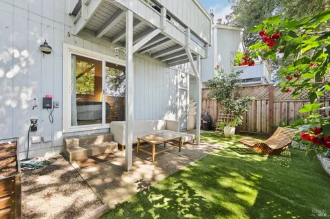 $629,000 | 6 Acorn Circle, Petaluma, CA 94952