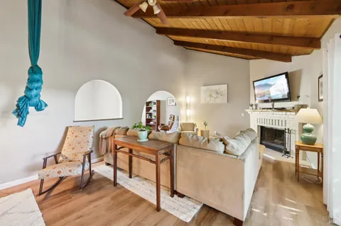 $629,000 | 6 Acorn Circle, Petaluma, CA 94952