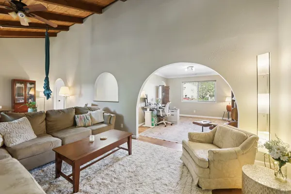 $629,000 | 6 Acorn Circle, Petaluma, CA 94952