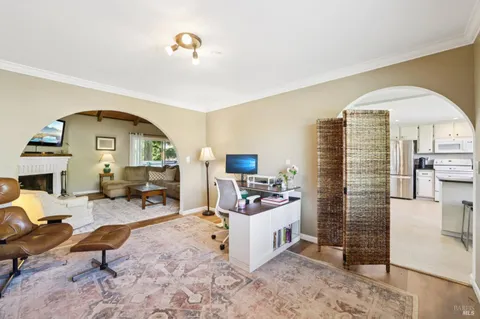 $629,000 | 6 Acorn Circle, Petaluma, CA 94952