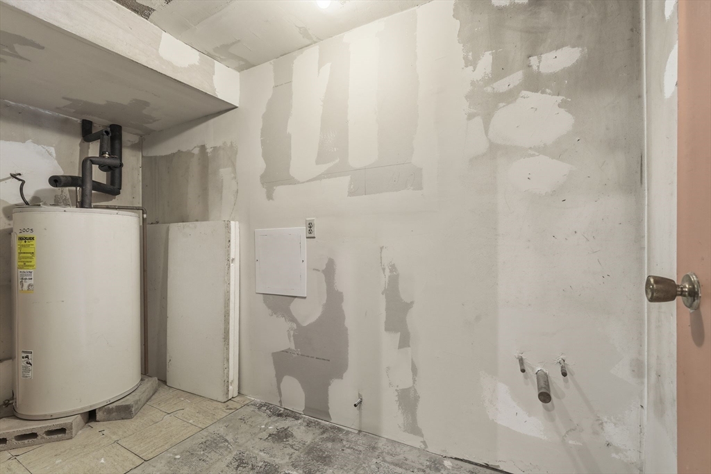 105 Pomeroy Lane Amherst, MA 01002 - Photo 32 of 40 a bathroom with a shower