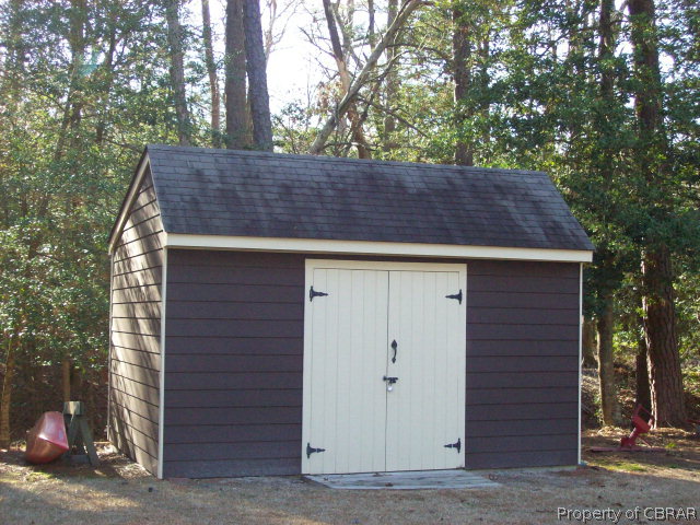 2118 Glebe Road Mathews, VA 23109 - Photo 17 of 22 a view of outdoor space and yard