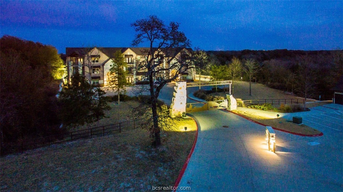 7273 John Sharp Parkway, Unit 1103 Bryan, TX 77807 - Photo 7 of 32