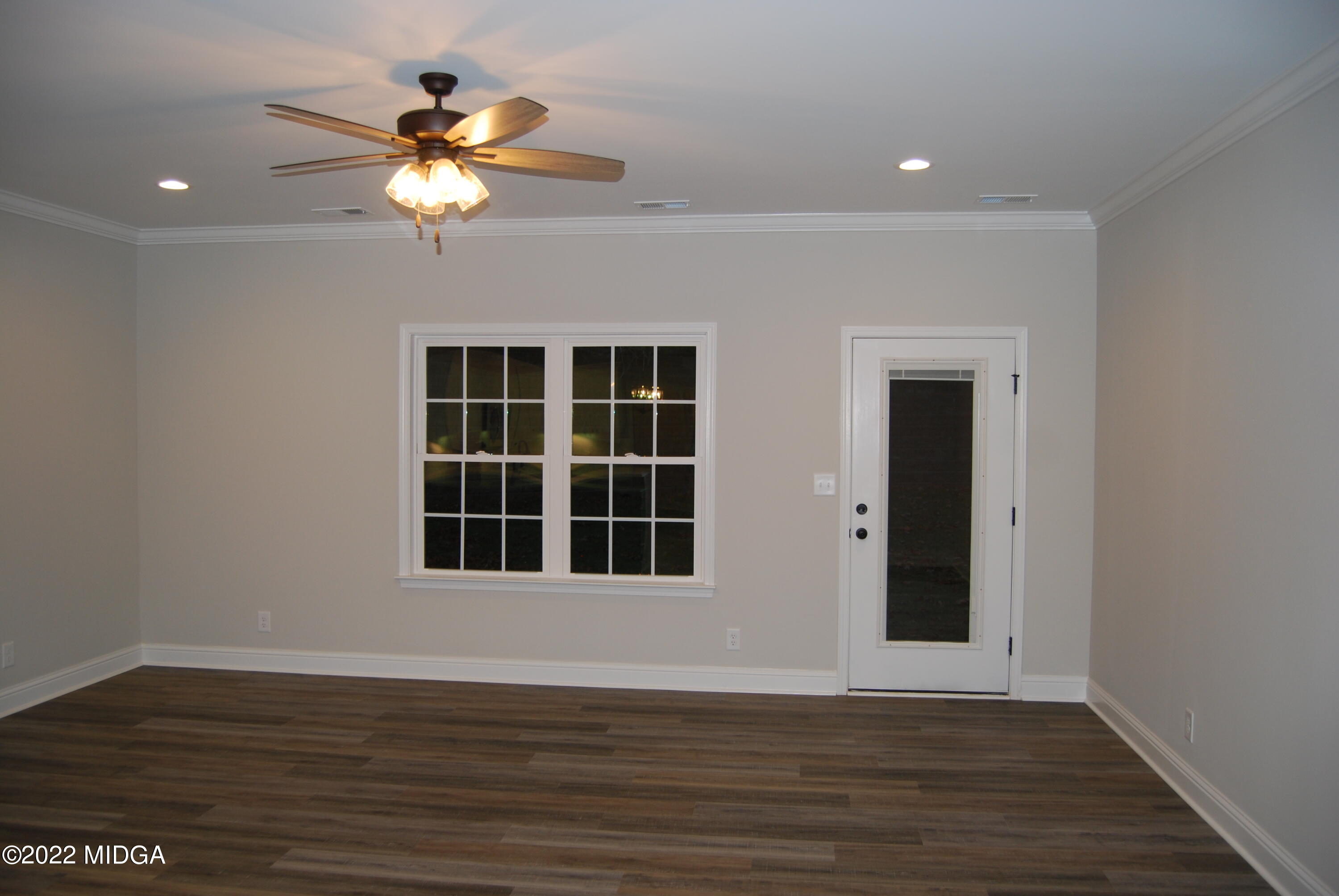 253 High Ridge Court Macon, GA 31220 - Photo 4 of 17 DSC_0003