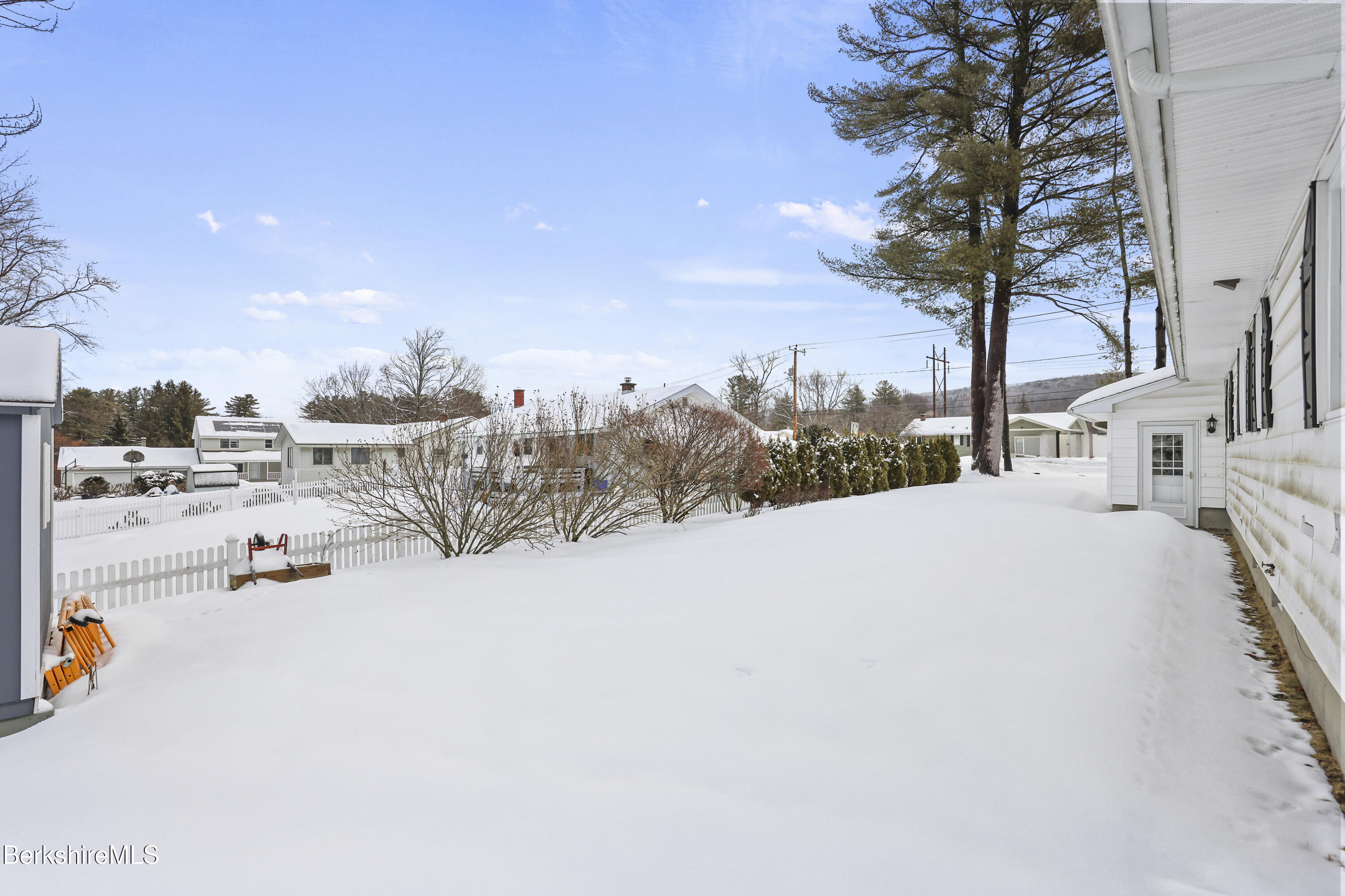 4 Paula Avenue Pittsfield, MA 01201 - Photo 5 of 36 a view of outdoor space and yard