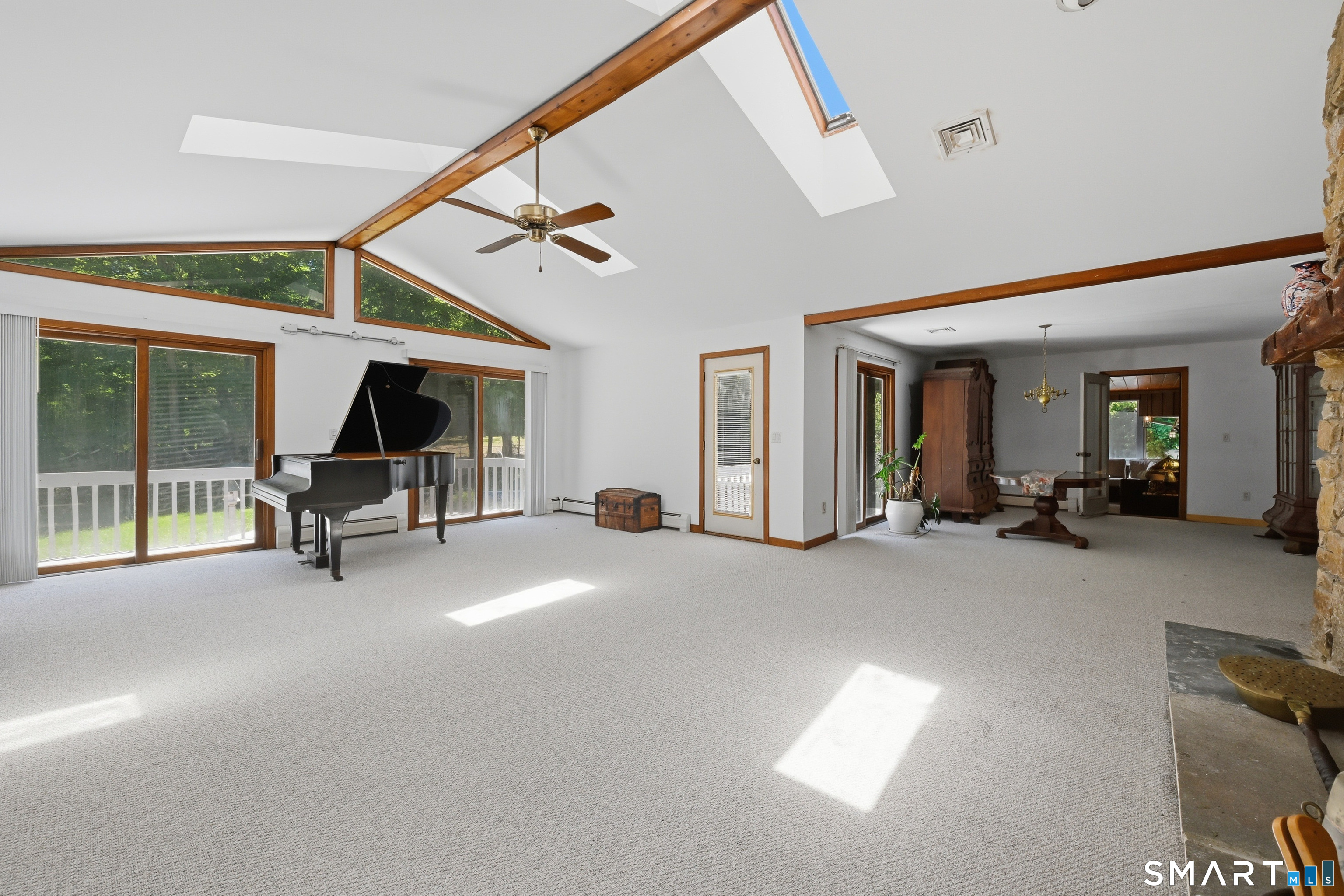 19 Hi Barlow Road Newtown, CT 06470 - Photo 8 of 40