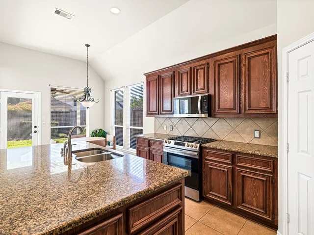 $515,000 | 26607 Summerbend Hollow Lane, Katy, TX 77494