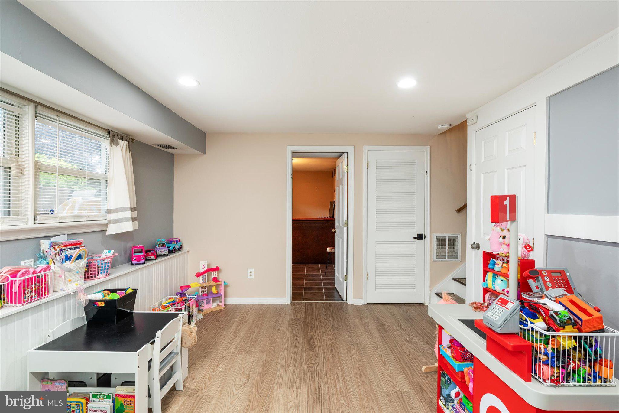 1 Hastings Road Hamilton, NJ 08620 - Photo 21 of 28