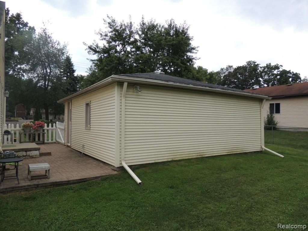 3670 Woodcrest Road Rochester, MI 48309 - Photo 4 of 30 4.JPG