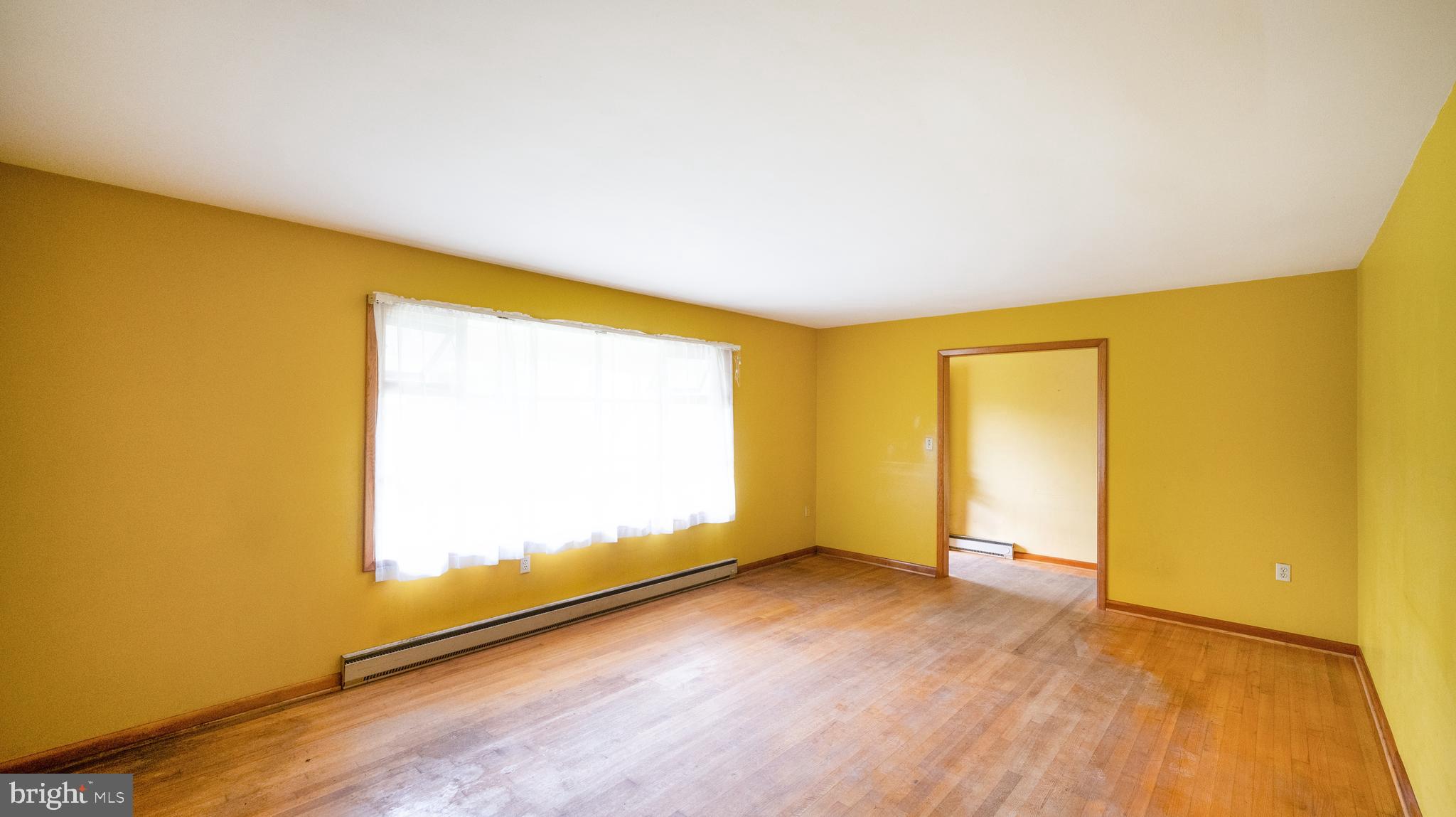 5995 Grove Hill Road Frederick, MD 21703 - Photo 11 of 34 LARGE WINDOWS