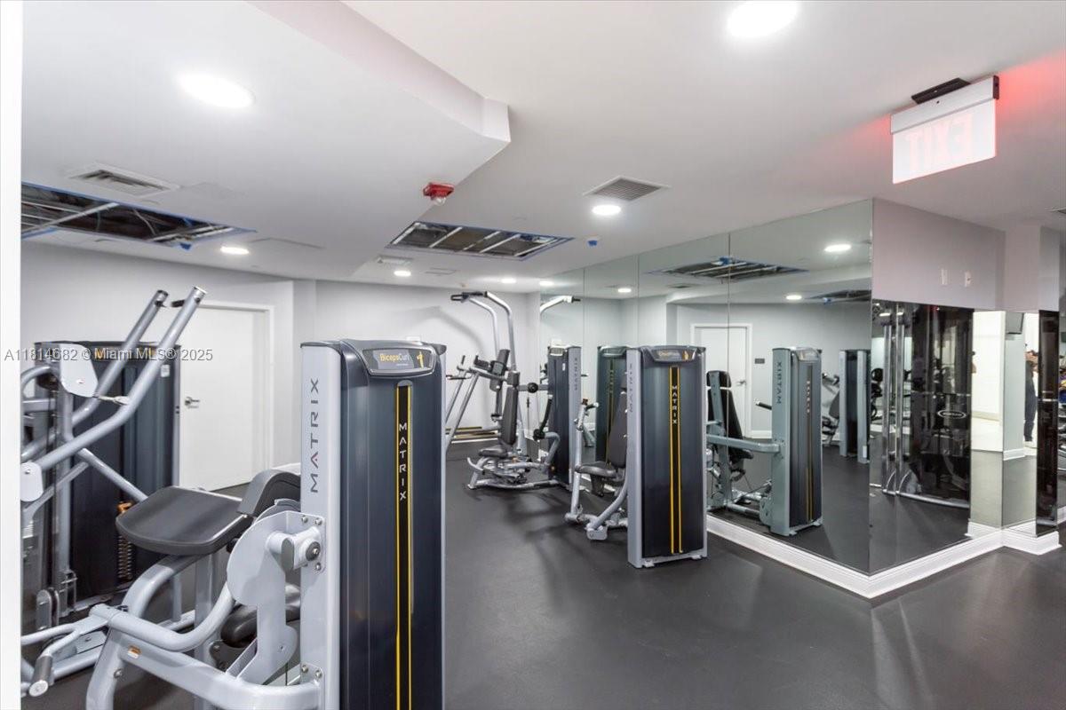 1250 South Miami Avenue, Unit 2208 Miami, FL 33130 - Photo 28 of 28 a view of a room with gym equipment