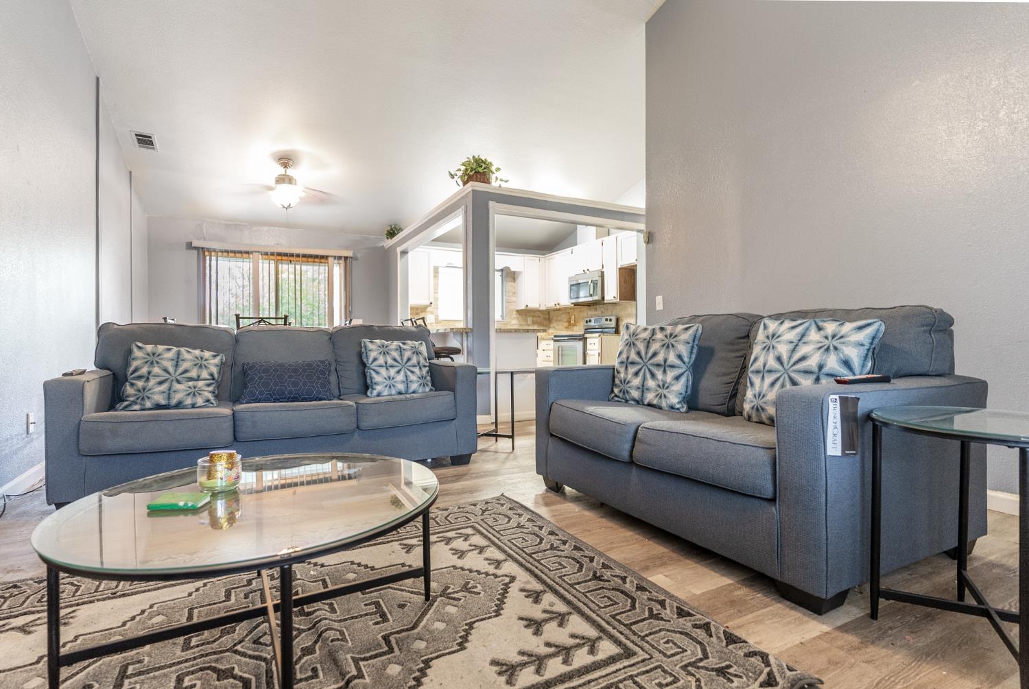 600 Sears Drive Patterson, CA 95363 - Photo 18 of 44 a living room with furniture and a large window