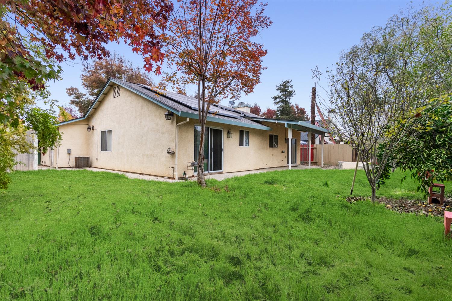 600 Sears Drive Patterson, CA 95363 - Photo 40 of 44 a view of a house with backyard and garden