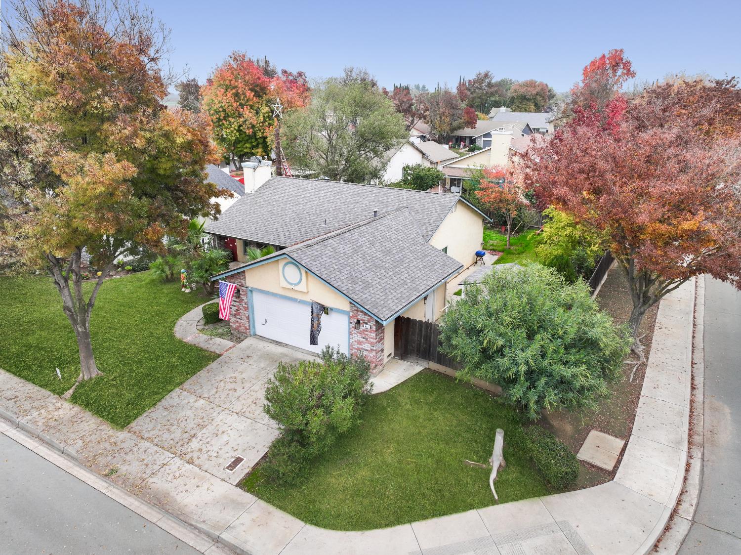 600 Sears Drive Patterson, CA 95363 - Photo 7 of 44 a view of a house with a yard potted plants