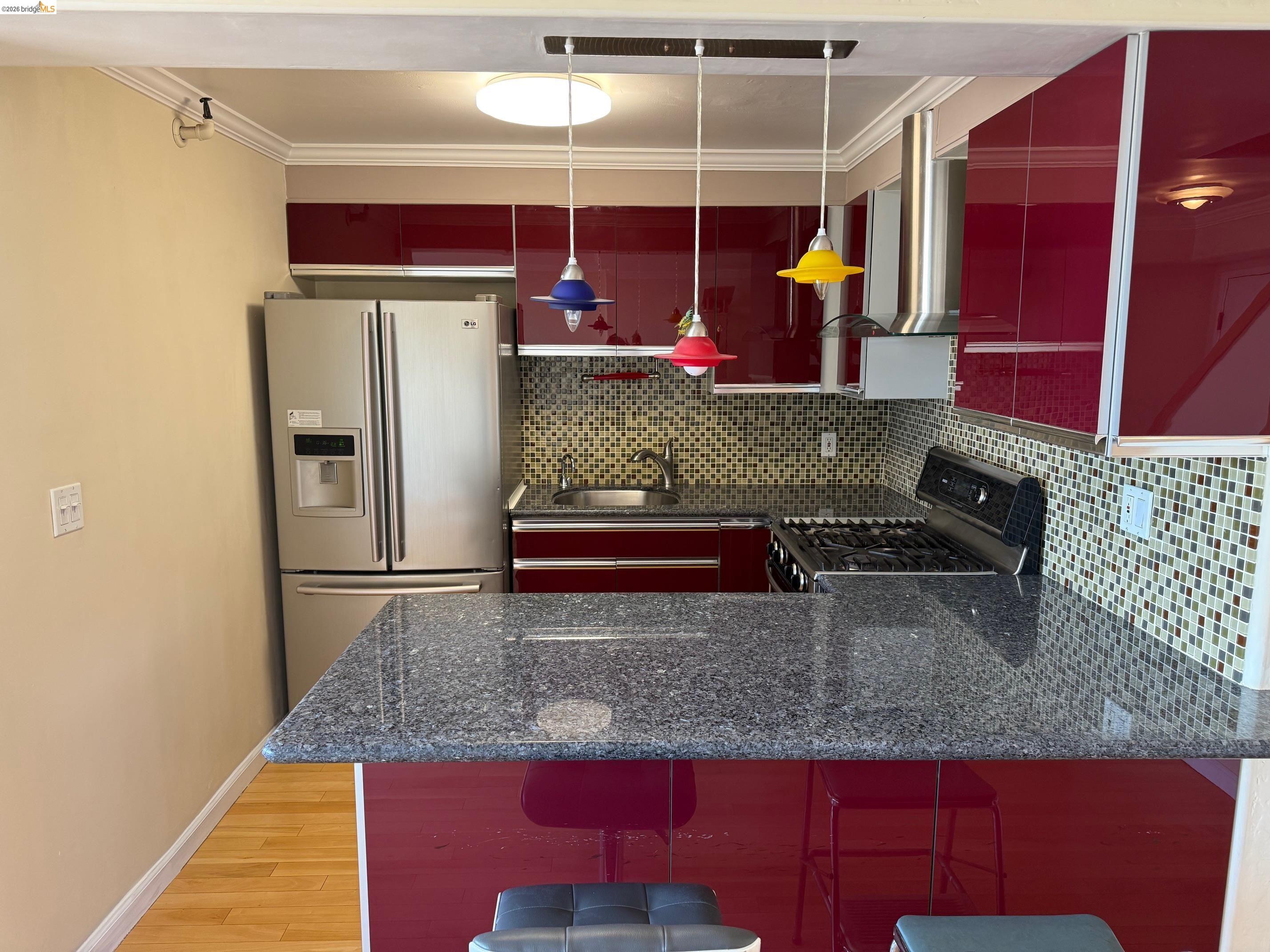 801 Franklin Street, Unit 1239 Oakland, CA 94607 - Photo 6 of 15 a view of a living room