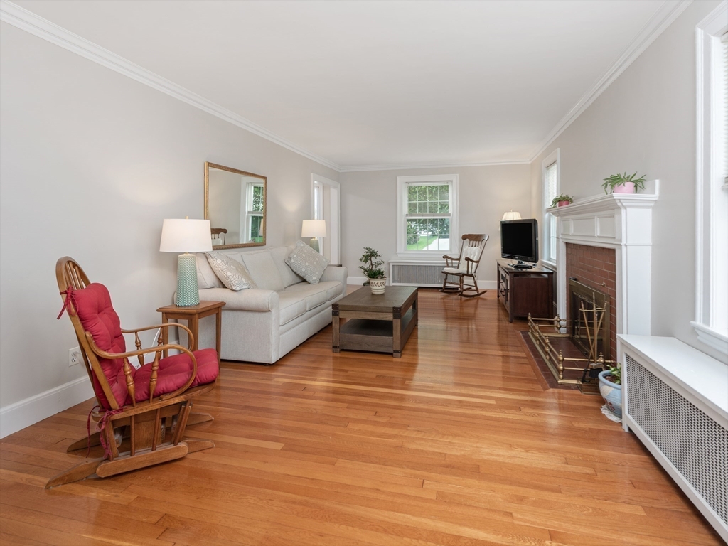 10 Vernon Road Belmont, MA 02478 - Photo 9 of 41 Gallery Image 9