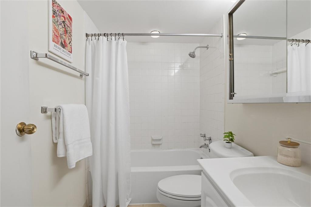 5 Bayard Road, Unit 317 Pittsburgh, PA 15213 - Photo 23 of 40