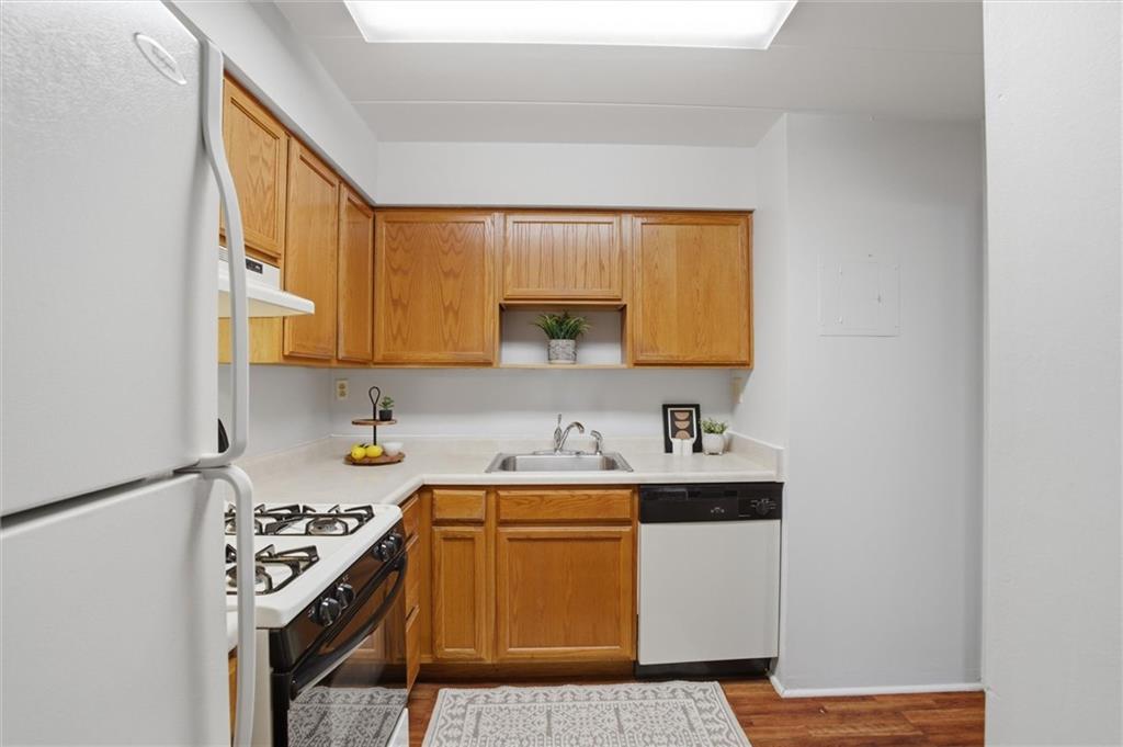 5 Bayard Road, Unit 317 Pittsburgh, PA 15213 - Photo 28 of 40