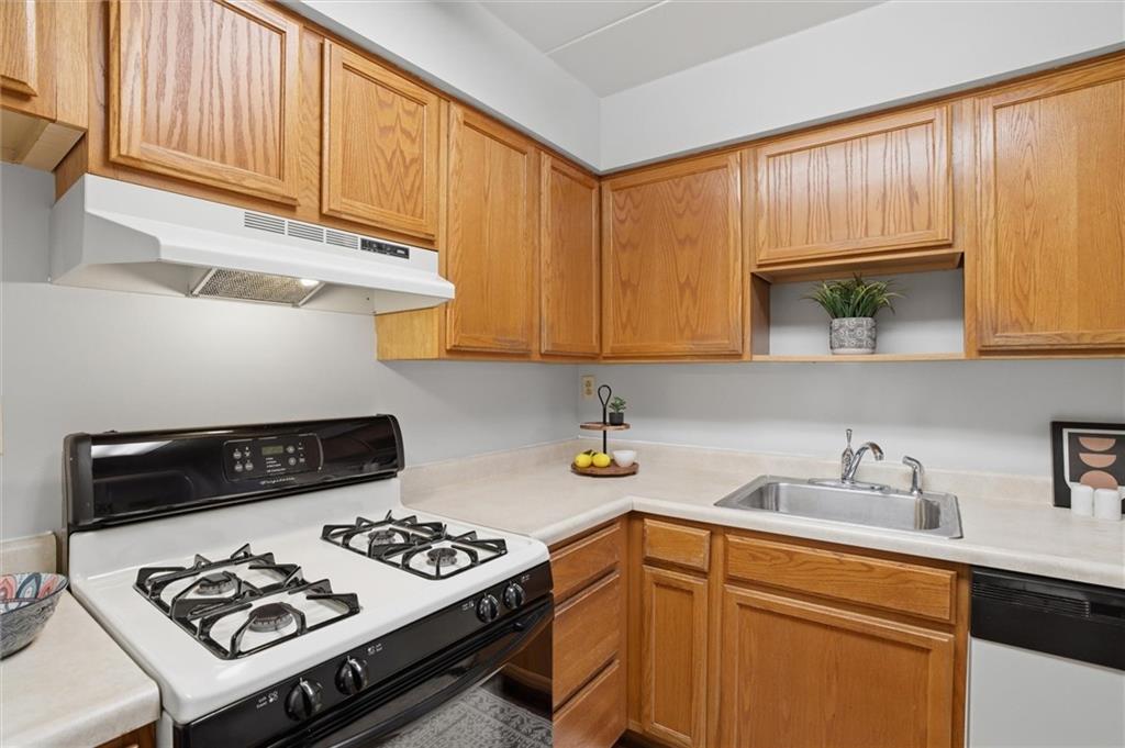 5 Bayard Road, Unit 317 Pittsburgh, PA 15213 - Photo 29 of 40