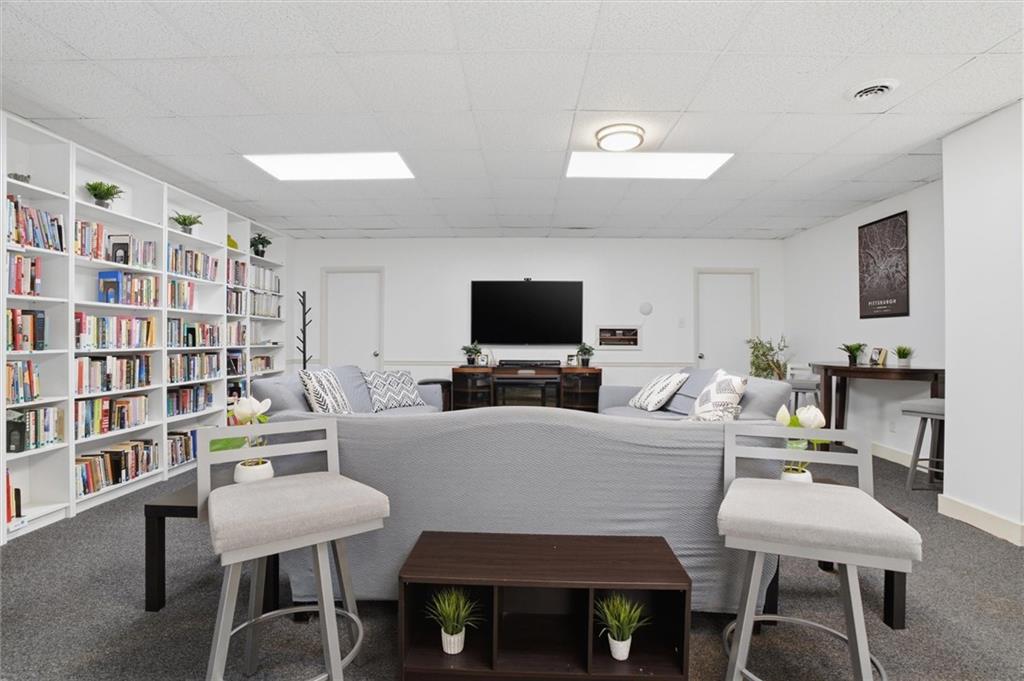 5 Bayard Road, Unit 317 Pittsburgh, PA 15213 - Photo 34 of 40