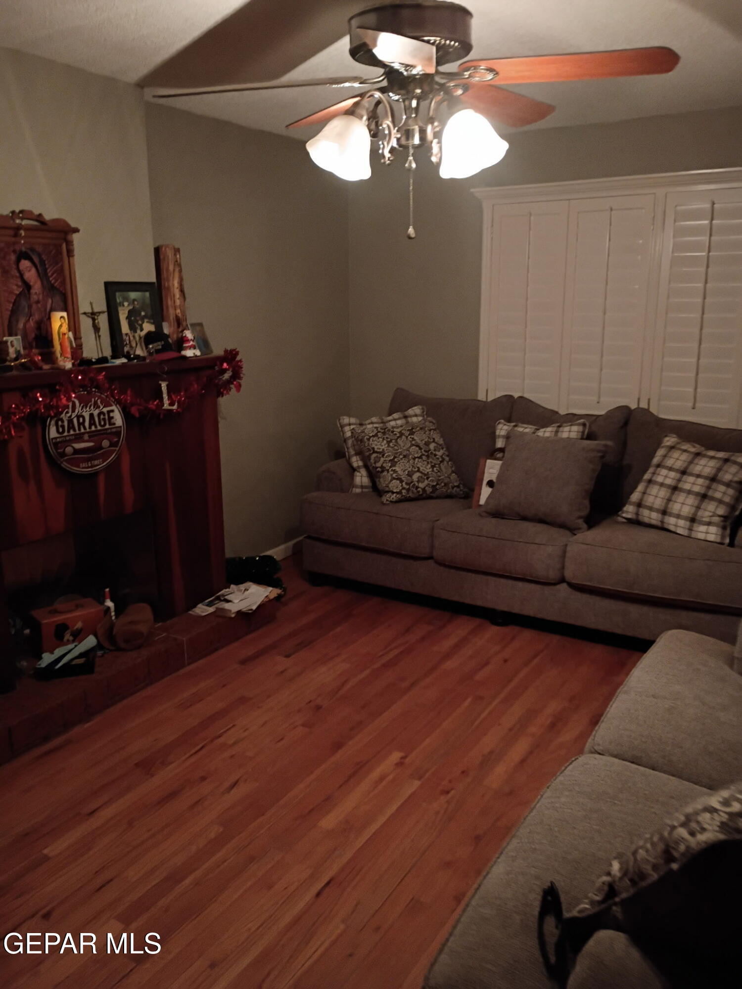225 Polo Inn Road El Paso, TX 79915 - Photo 5 of 12 a living room with furniture and wooden floor