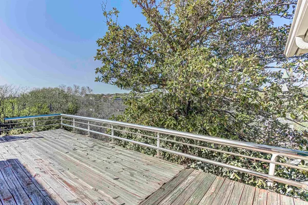 $320,000 | 507 Los Escondidos, Marble Falls, TX 78654