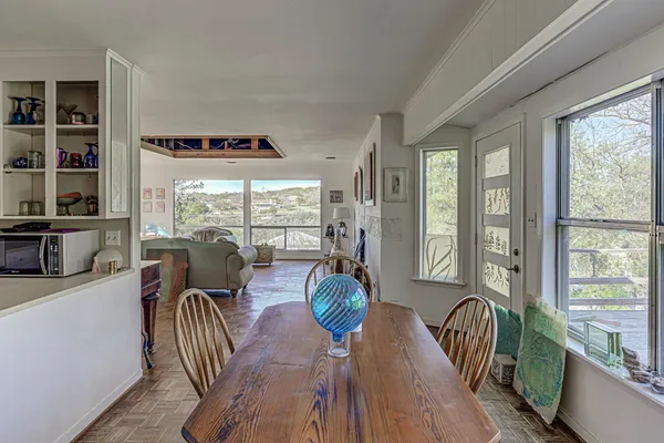 $320,000 | 507 Los Escondidos, Marble Falls, TX 78654