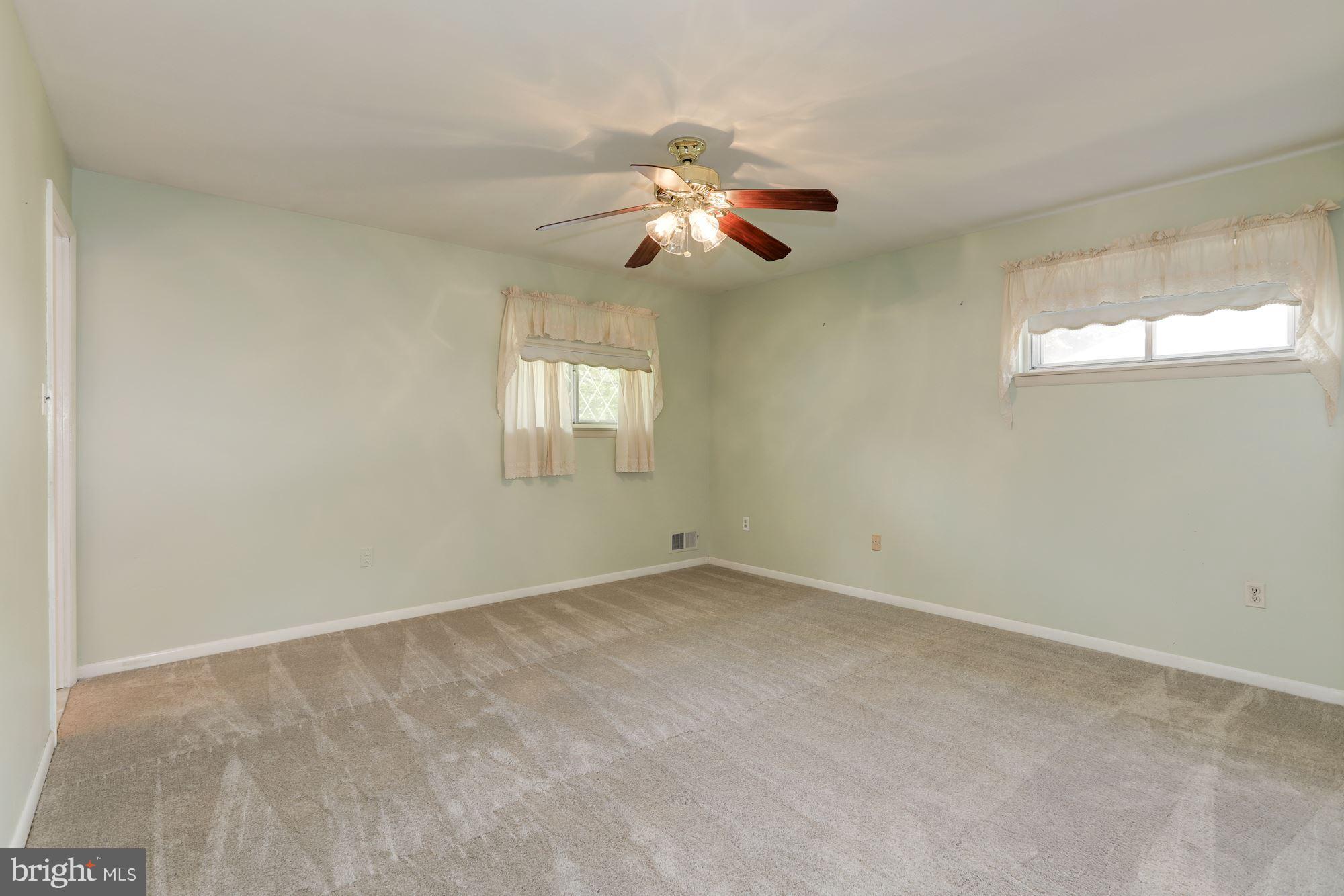 1005 North Belgrade Road Silver Spring, MD 20902 - Photo 11 of 25 Bedroom (Master)