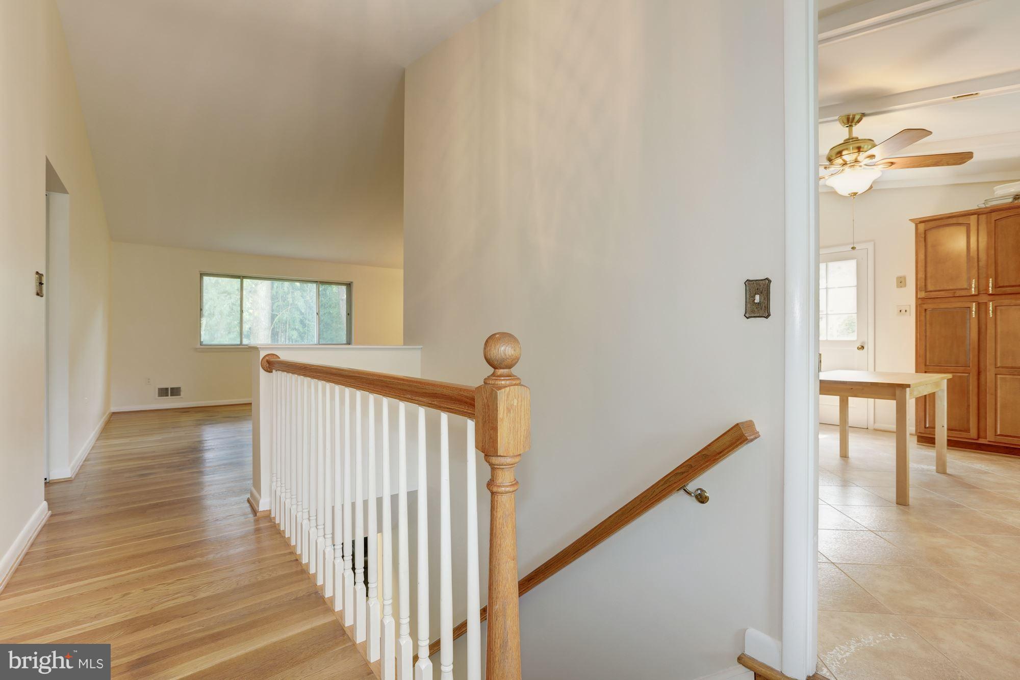 1005 North Belgrade Road Silver Spring, MD 20902 - Photo 4 of 25 Entrance Foyer