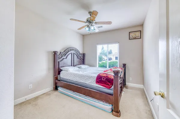 $450,000 | 1245 Northhill Street, Selma, CA 93662