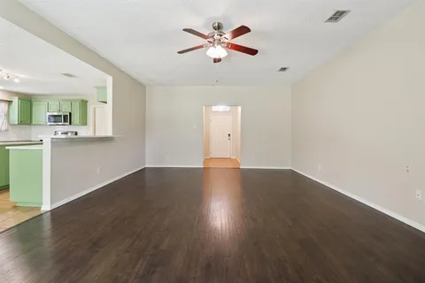 $339,900 | 5007 Ivycrest Trail, Arlington, TX 76017
